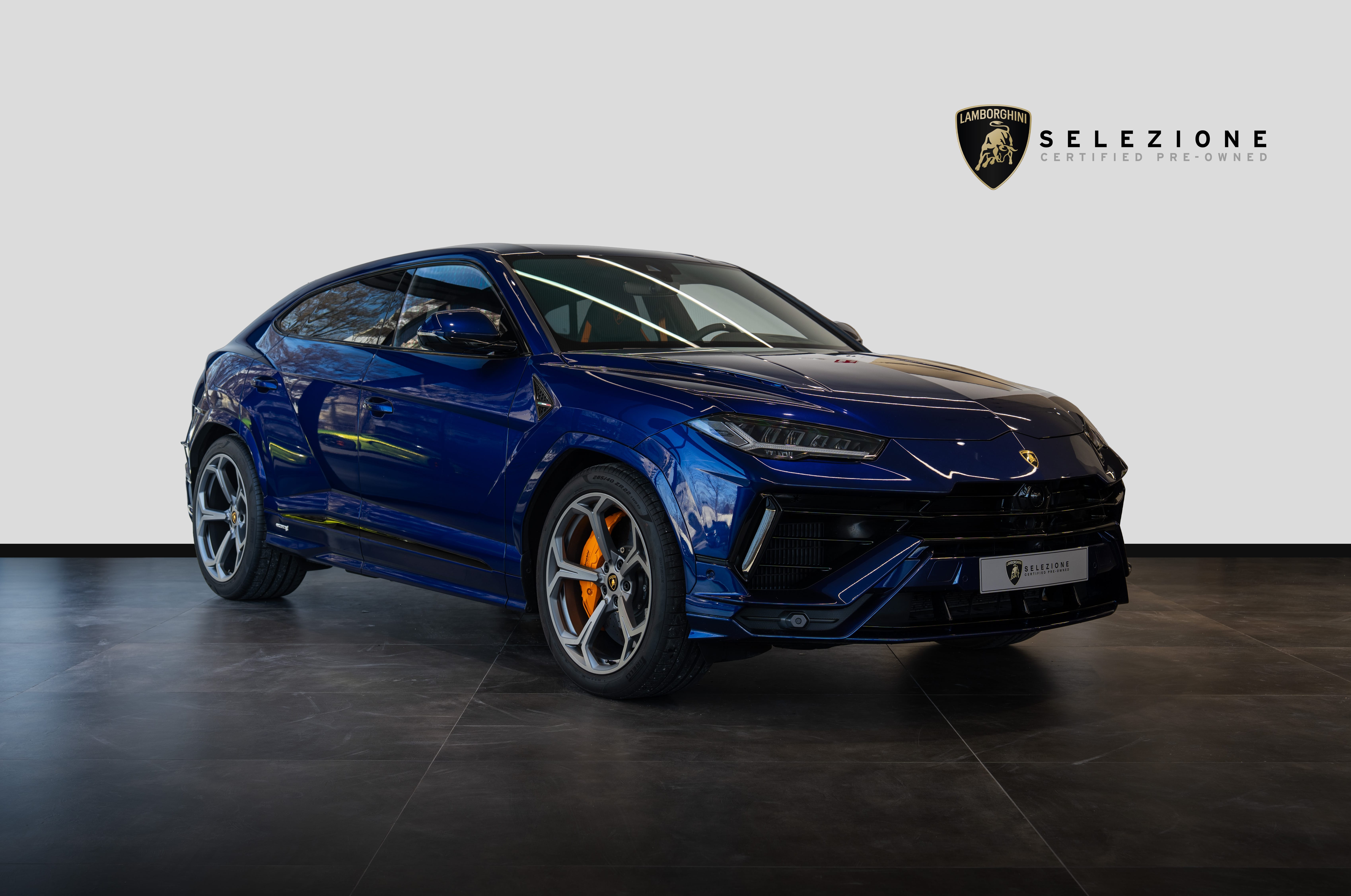 2025 Urus S